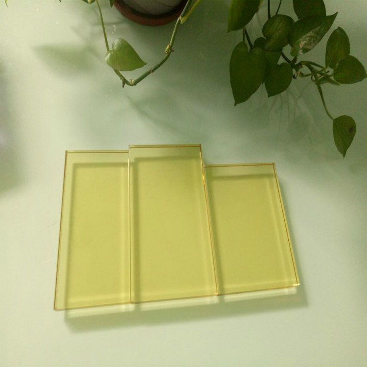 厂家批发黄色透明玻璃 金黄色 金玻钢化 水晶黄钢化玻璃
