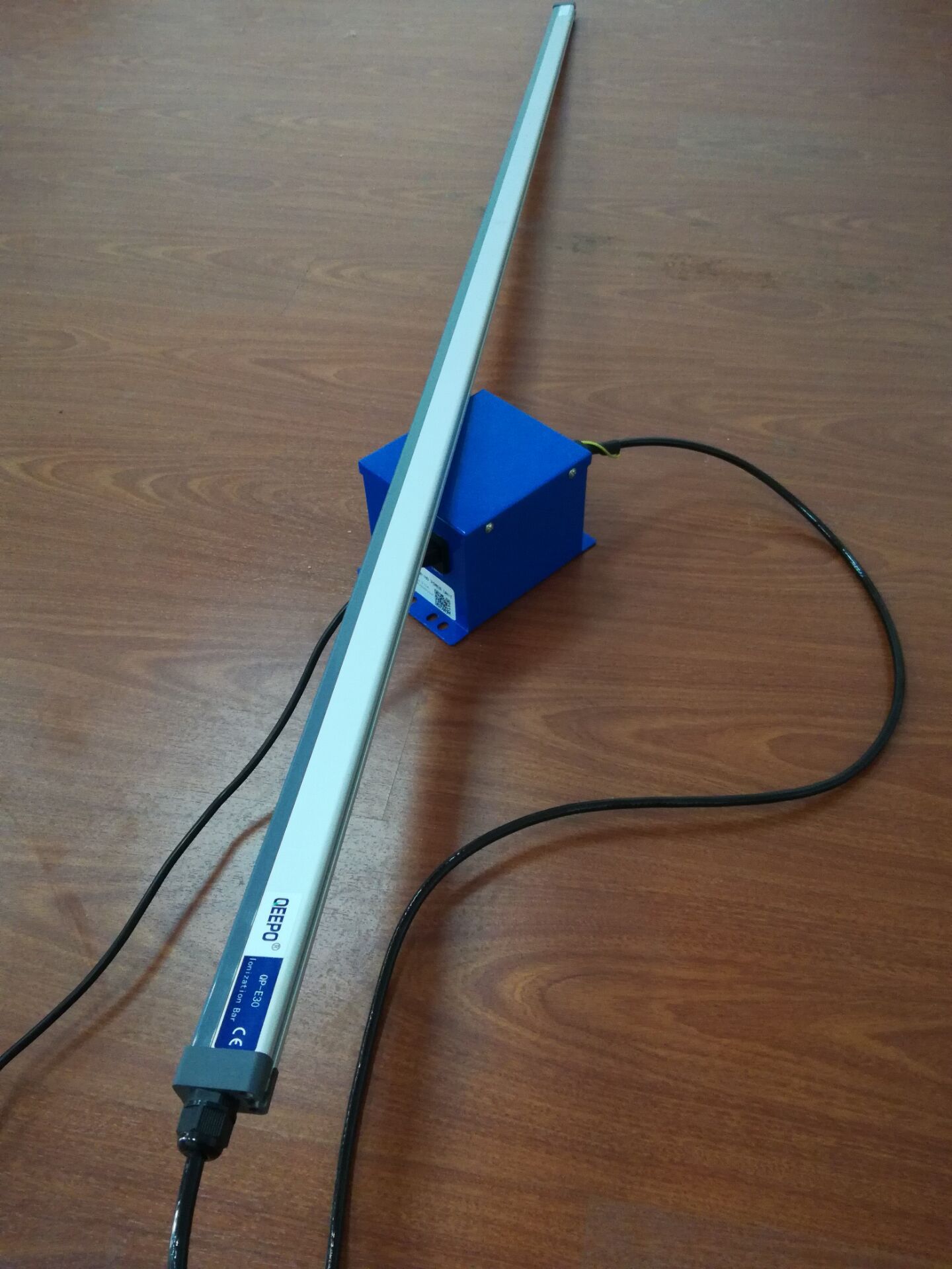 纺织定型机静电消除器qp-e30离子棒配套厂家整经机除电离器