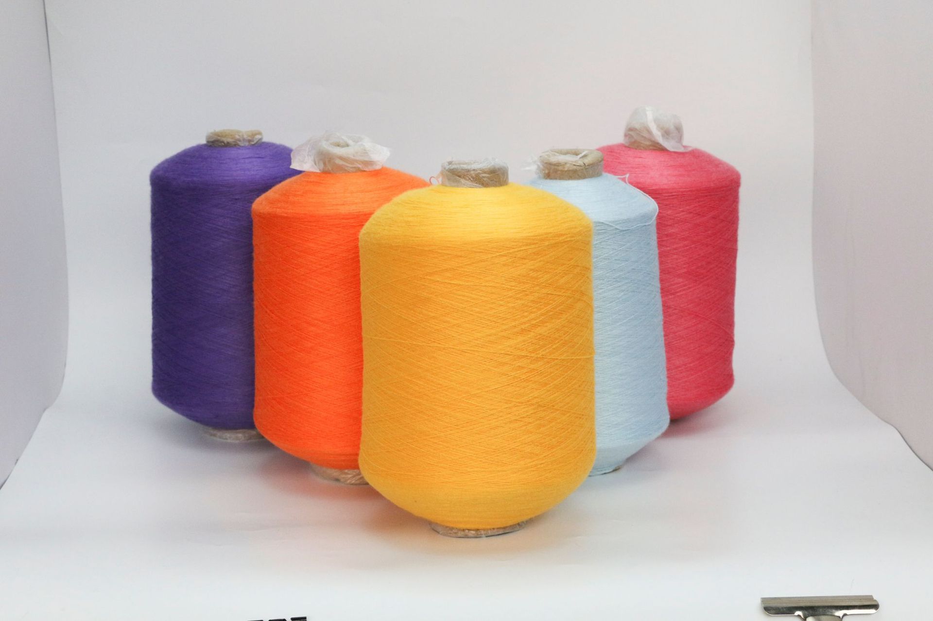 28s/2高弹包芯纱花杏库存现货色纱供应秋冬抗起球男女装热销纱线