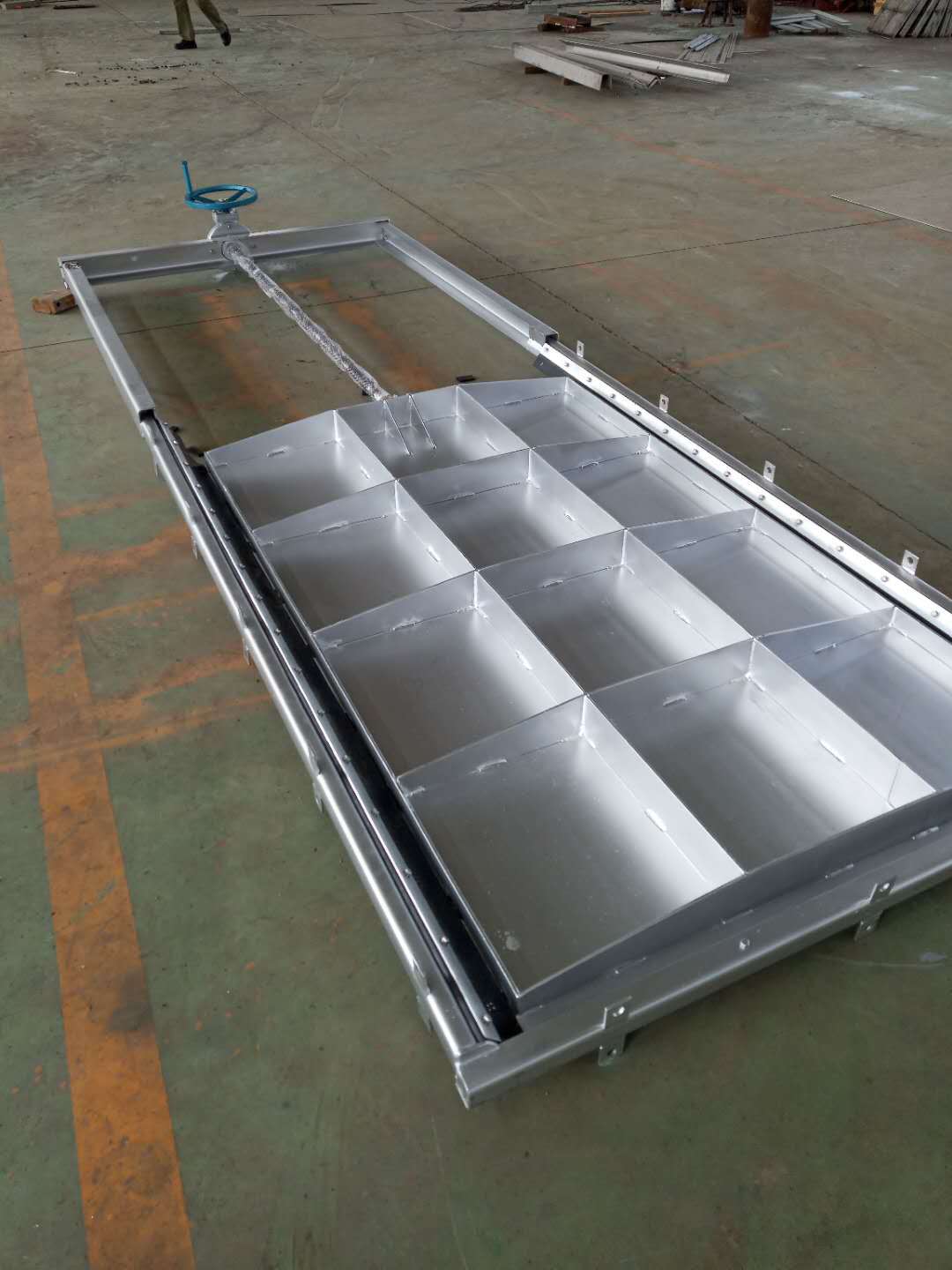 不锈钢闸门插板式闸门 机门一体式钢制渠道闸门手动电动插板阀