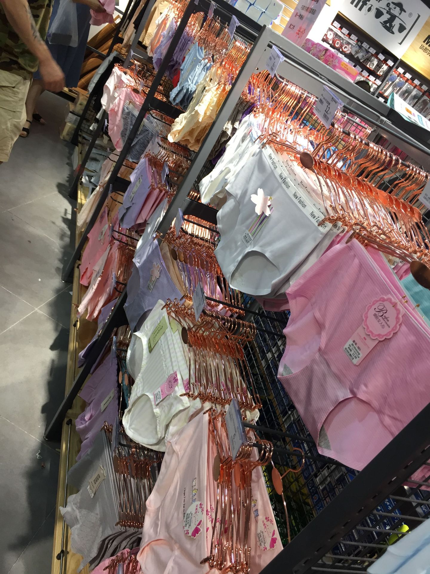 供应服装店文胸架内衣店内衣架女士内衣内裤夹商场内裤架定制logo