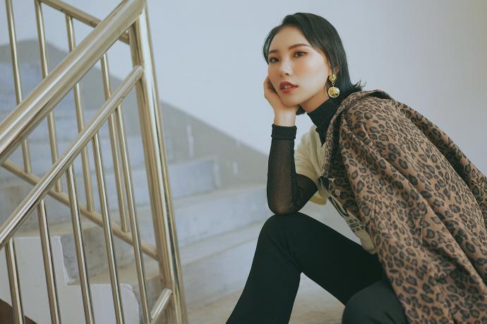 人气博主周四肆chirsty:在时间中定义时尚生活