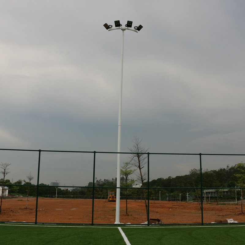 中山足球场灯杆灯柱厂家 12米镀锌灯杆 学校运动场灯光设计