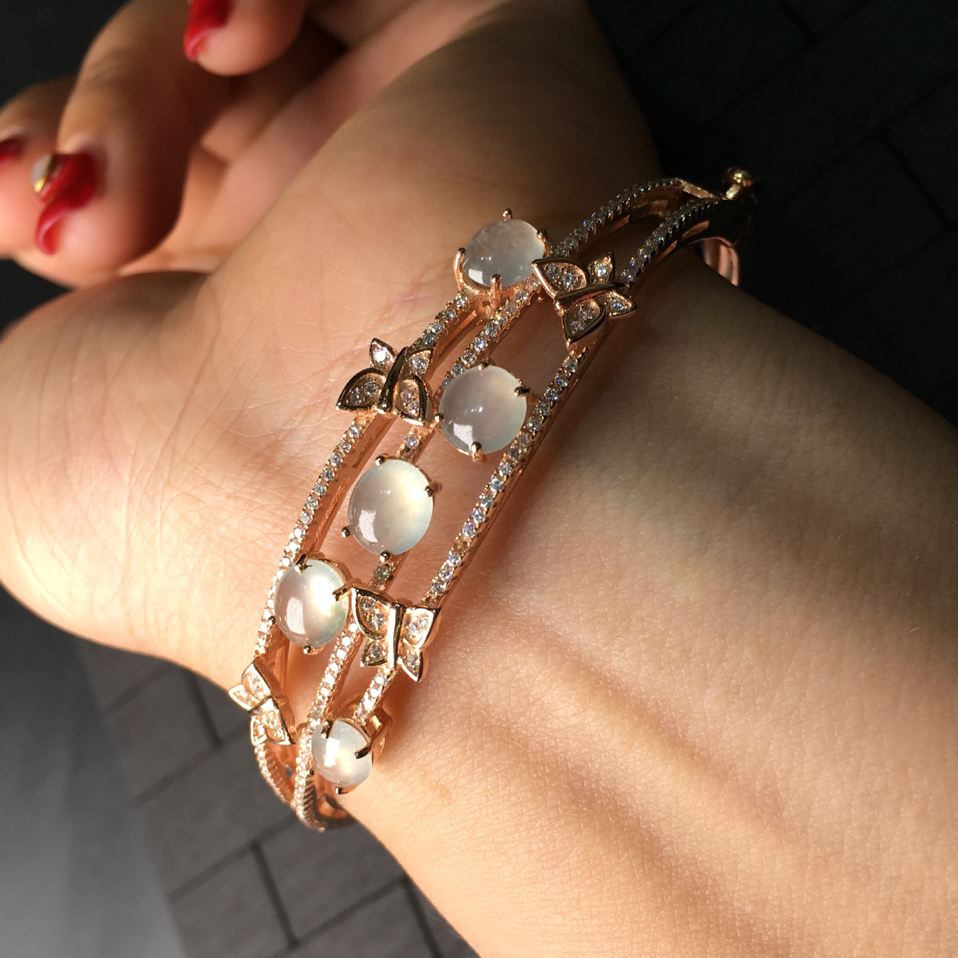 厂家直销天然翡翠银镶蝶恋花手镯冰种蛋面颗颗起光冰透送证书批发