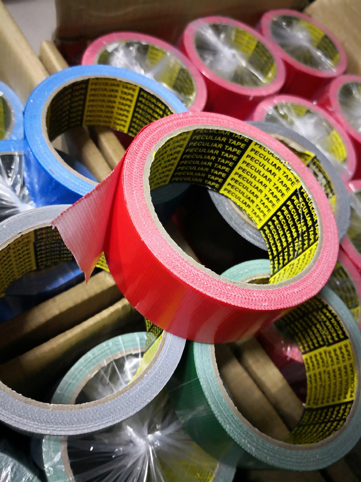 专用地毯胶带彩色布基胶带红胶带