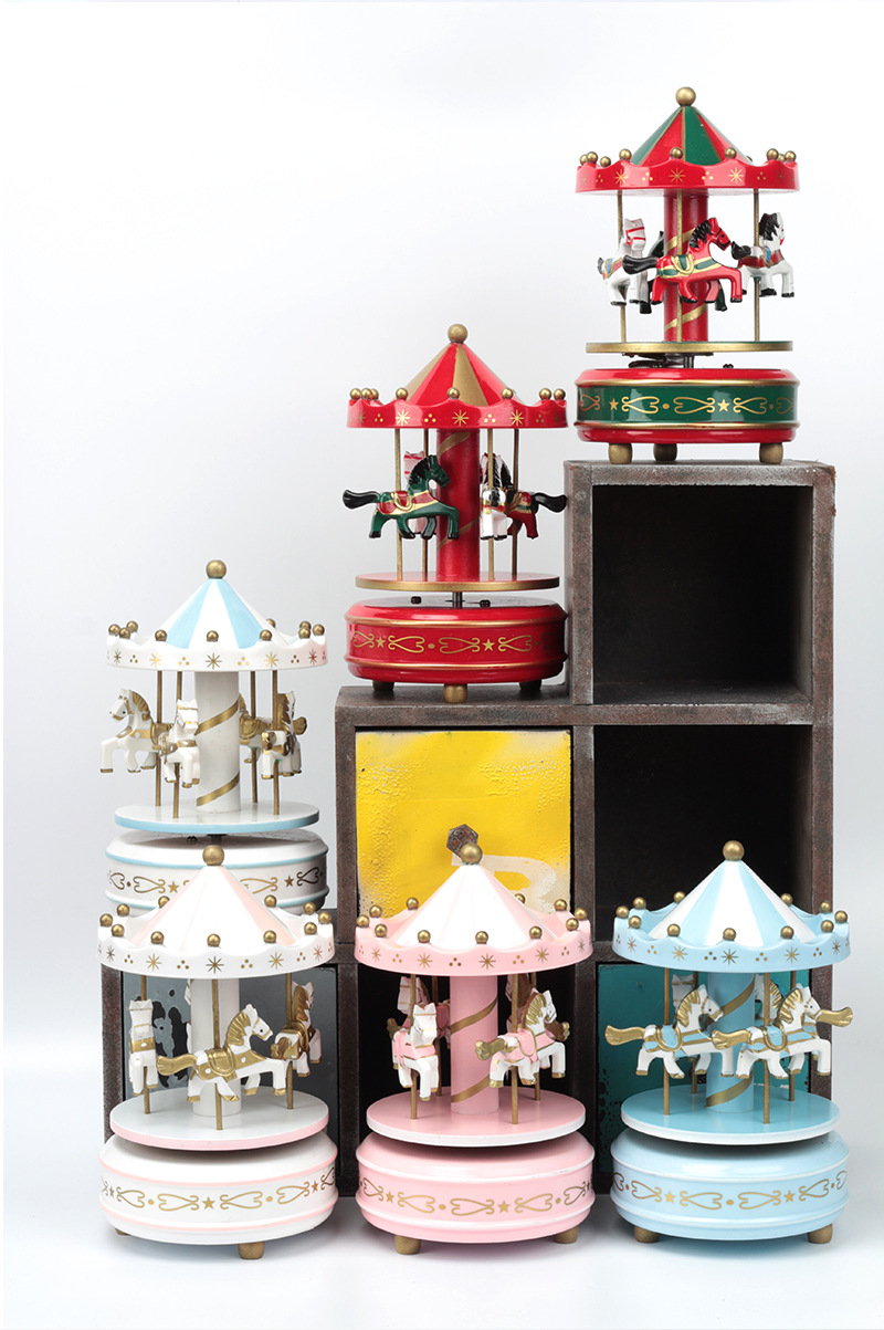 创意旋转木马音乐盒 天空之城八音盒 生日礼物 木质工艺品