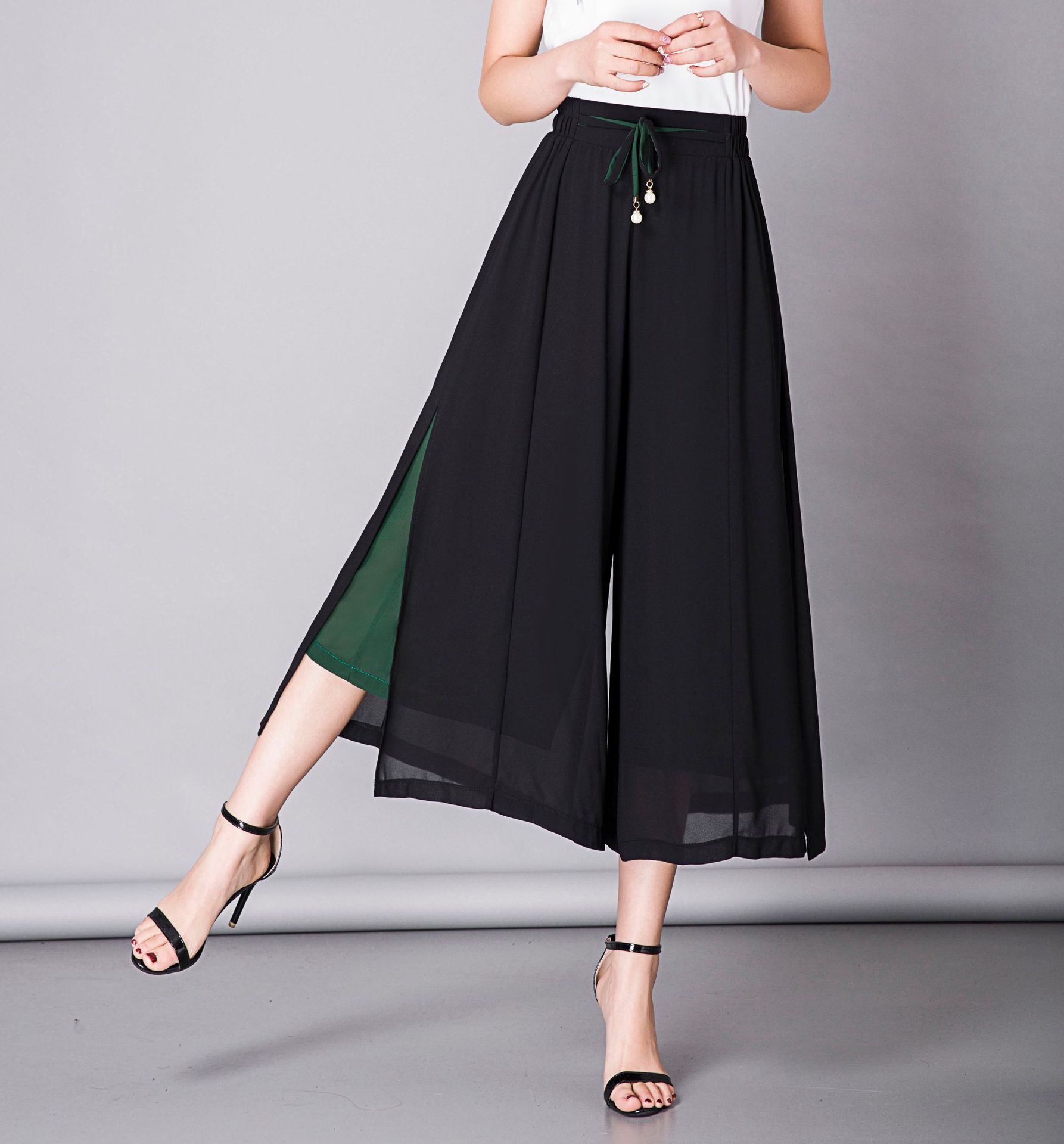 氨纶 主面料成分的含量 91%-99% 货号 lzx-1831 风格 休闲 款式 裙裤