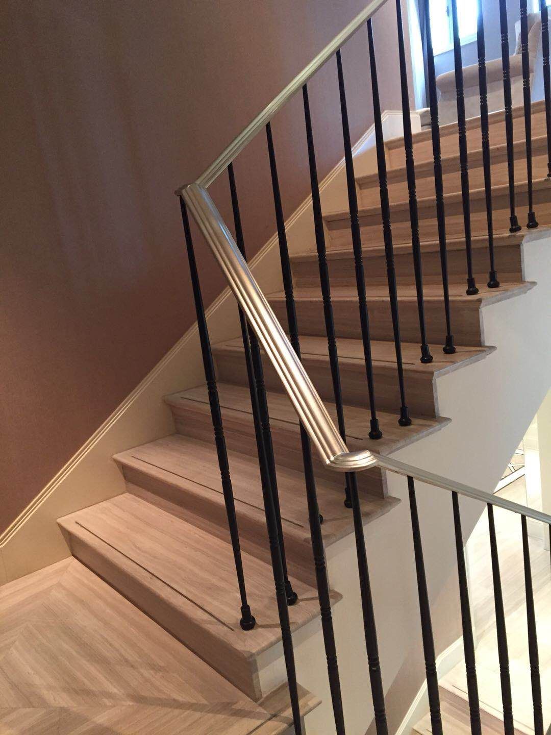 广州厂家直供热销室内楼梯扶手别墅木质面扶手面田园风格铁艺楼梯