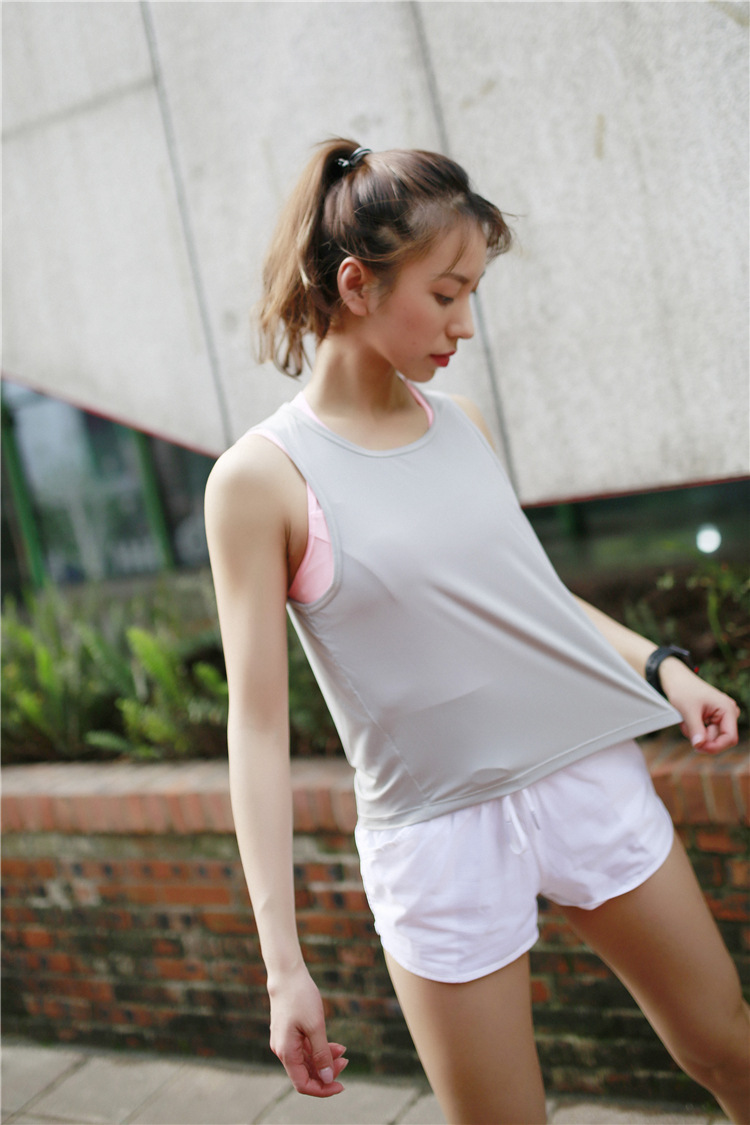 2018新款透气运动背心 后背拼接凉爽冰丝健身跑步瑜伽速干背心女