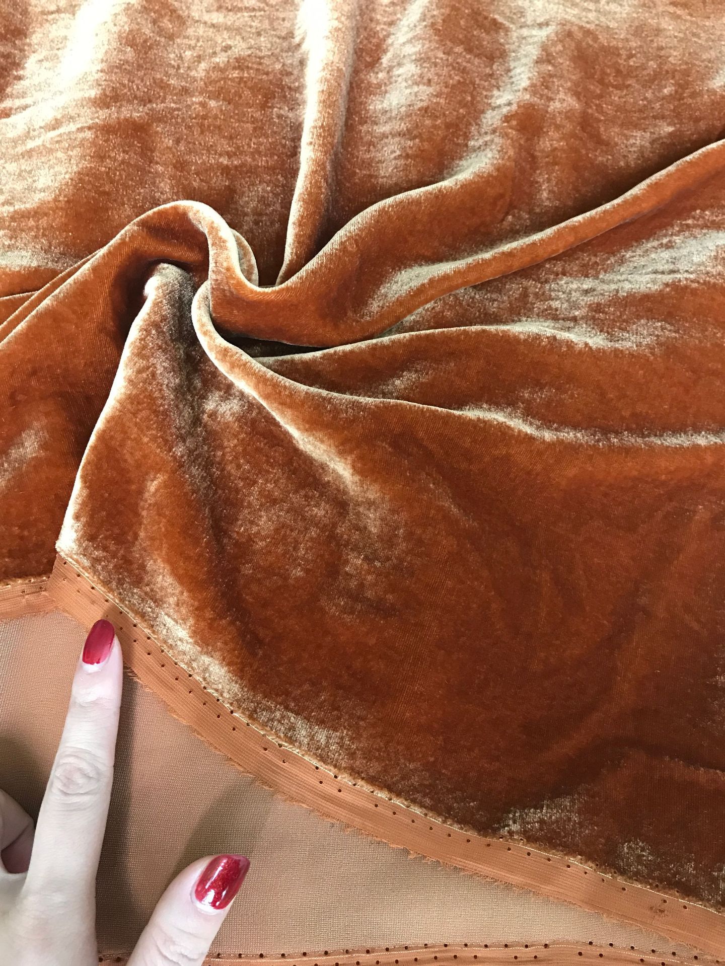 厂家直销丝绒面料,乔绒高档时装礼服面料100%真丝底部 粘胶绒毛