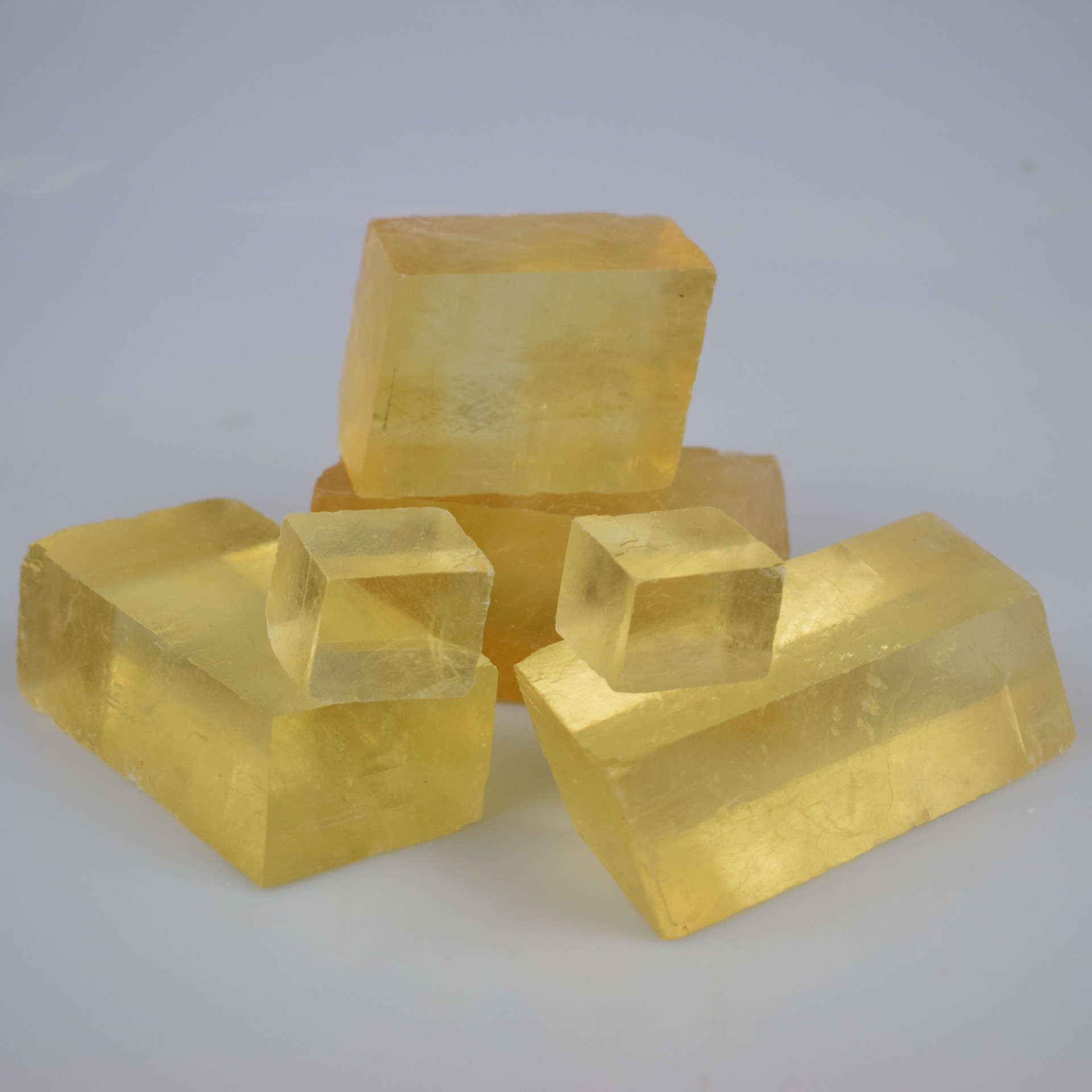 透明方解石原石块冰洲石calcite现货可接订制