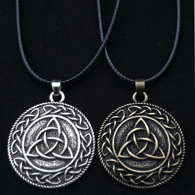 影视周边北欧神话维京符文吊坠复古三角结合金项链欧美饰品批发