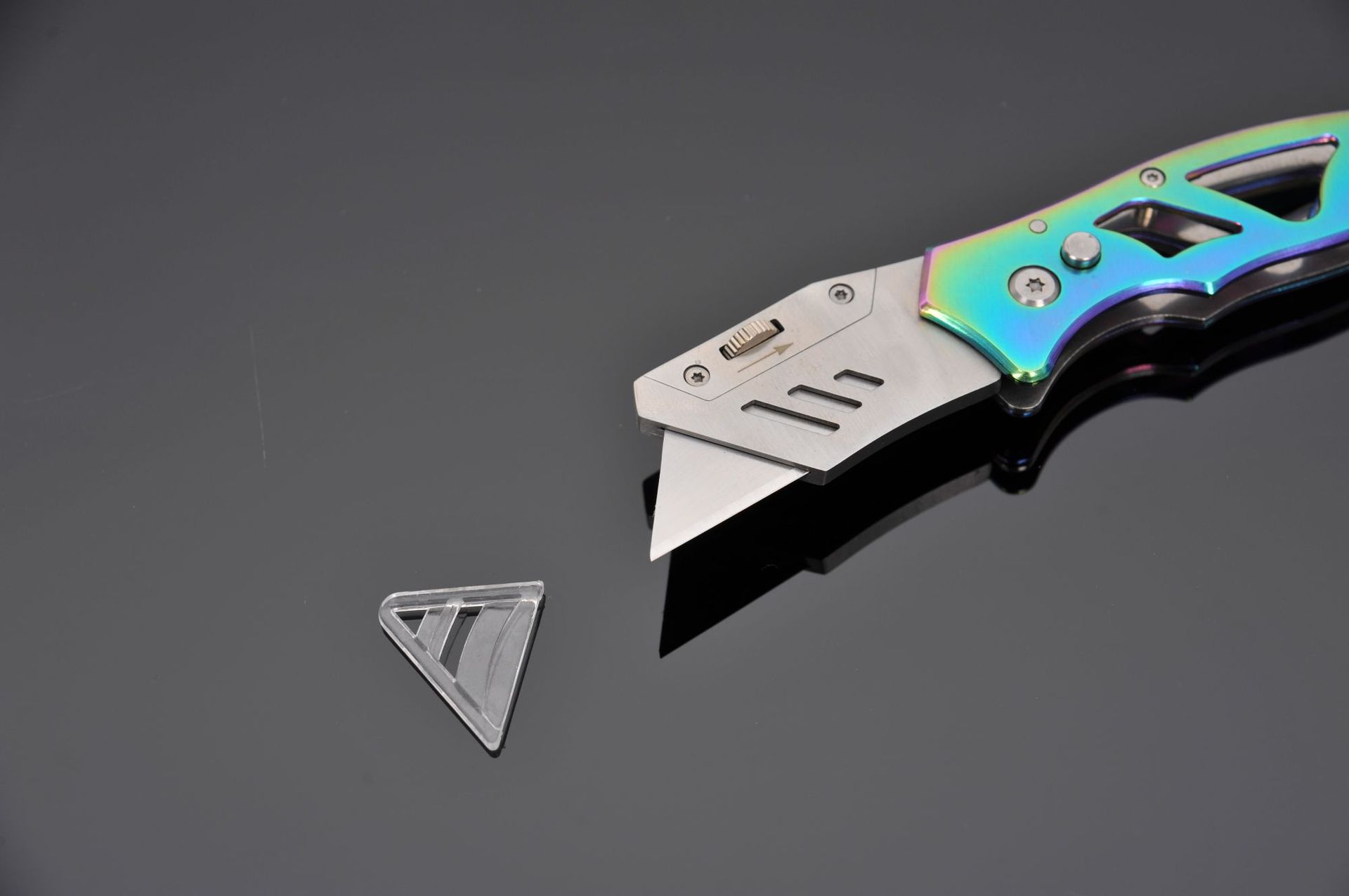 源头厂家大号五连发美工刀壁纸刀5连发自锁18mm介刀裁纸刀美工刀