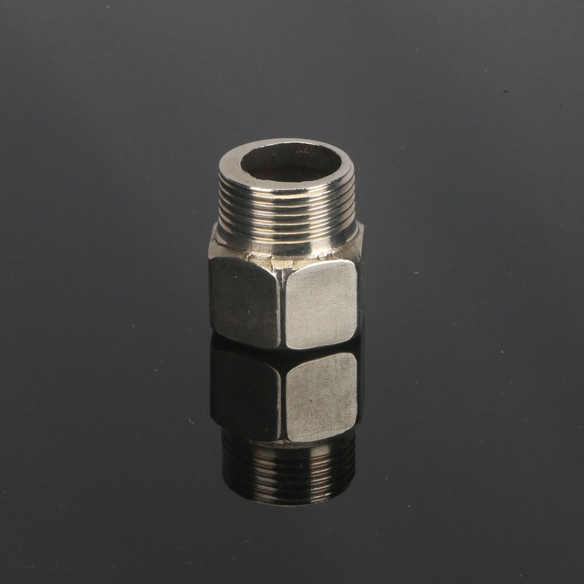 不锈钢6分内外丝直通接头自来水管6分内牙转6分外牙直接水暖配件