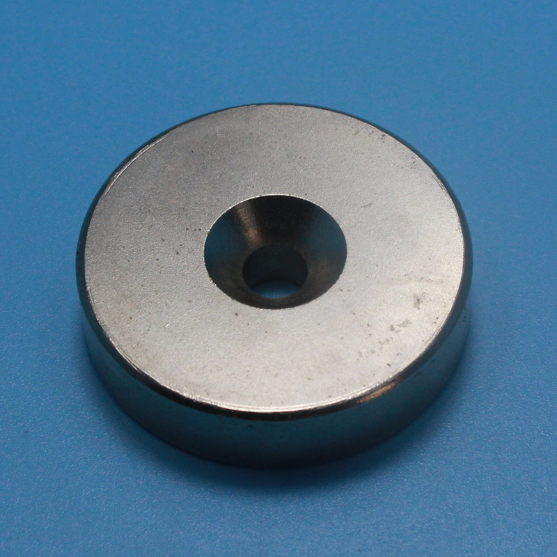 强磁打孔圆形磁铁40x10-6mm钕铁硼强力磁铁磁钢磁霸吸铁石40*10-6