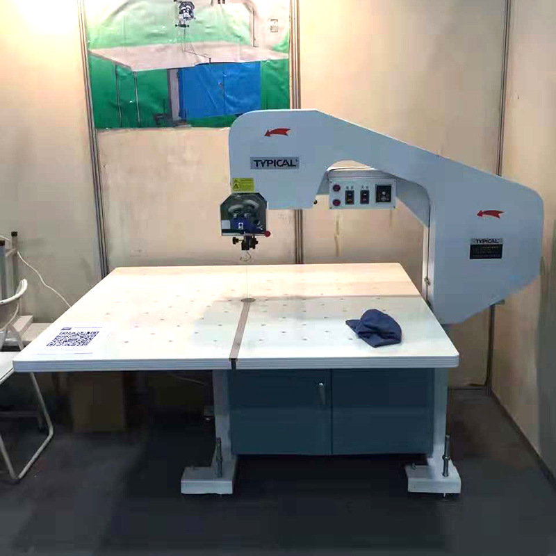 服装机械设备裁剪机龙门刀定制半自动服装加工电动设备直销