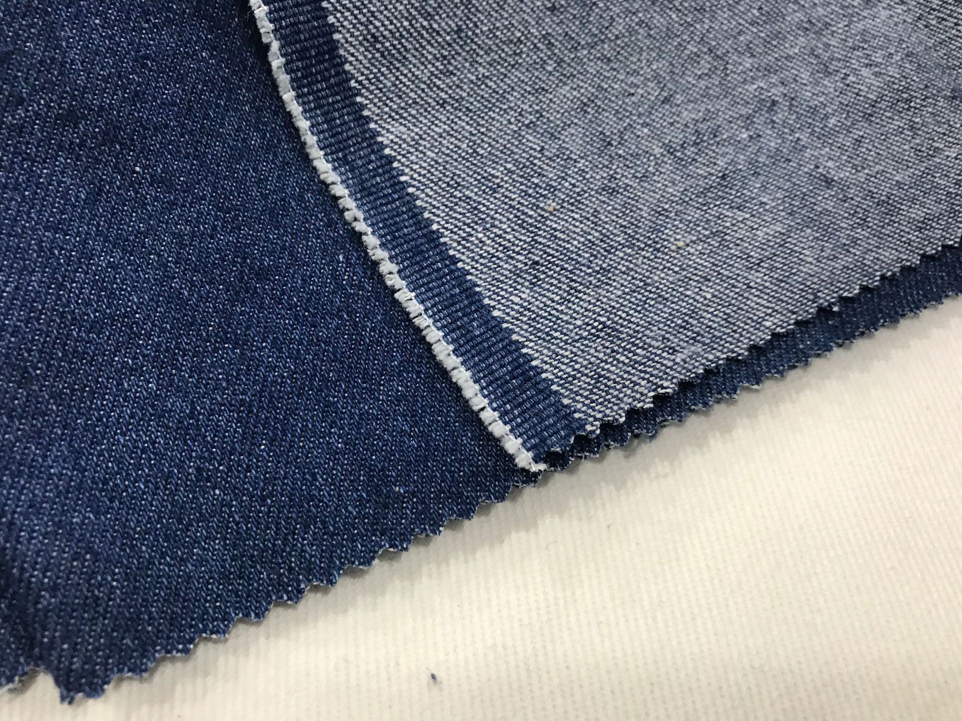 10支涤棉斜纹牛仔 水洗牛仔面料 鞋材 帽子服装 精梳棉外套连衣裙