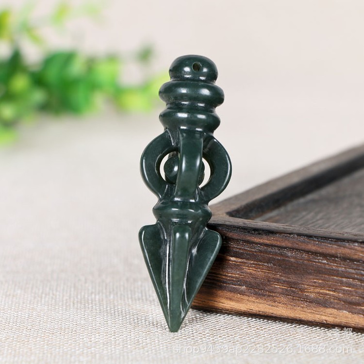 天然和田玉新疆青玉法器降魔杵吊挂件男士女款墨青玉手工雕刻玉石