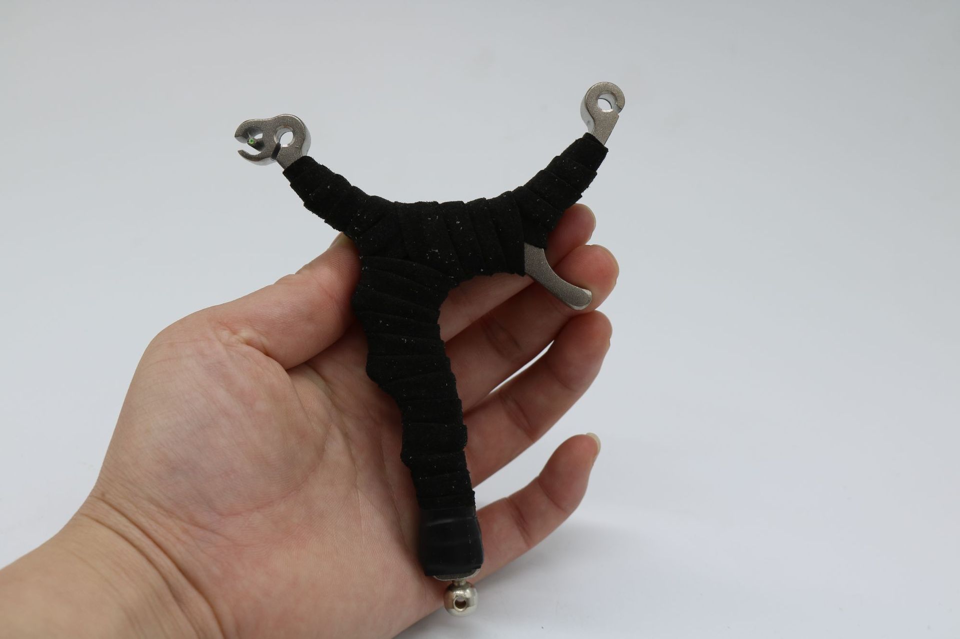 精品线切割弹弓不锈钢歪把子弹弓 竞技精准加贴片单卡传统弹弓