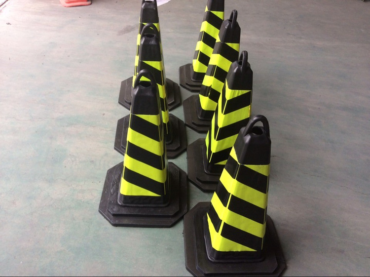 eva泡沫红体方锥70cm反光路锥橡胶防撞反光警示锥交通路标设施
