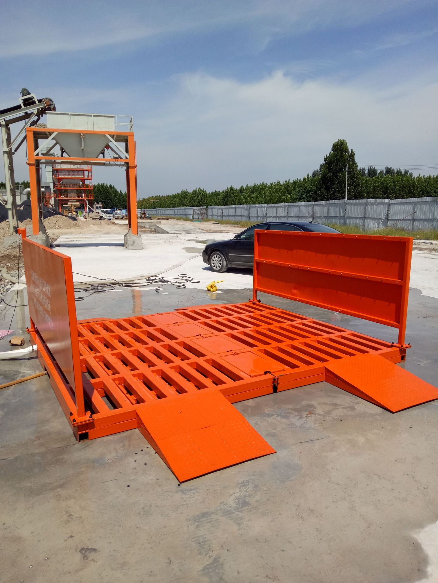 建钢钢机械红外感应工地洗轮机最新报价-全自动工地洗轮机