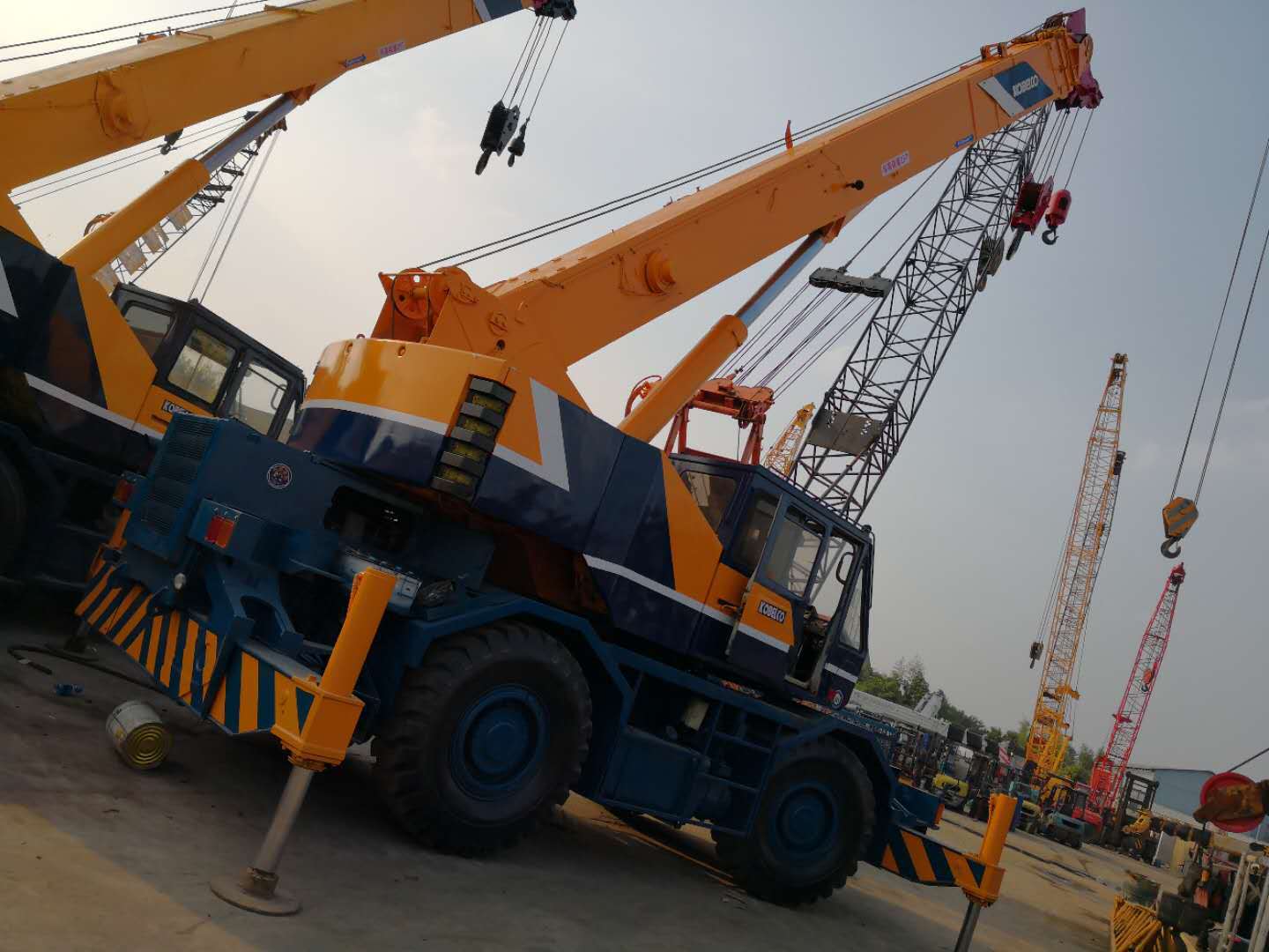 供应销售 二手25吨日本神钢越野吊 二手工程机械越野吊 欢迎咨询