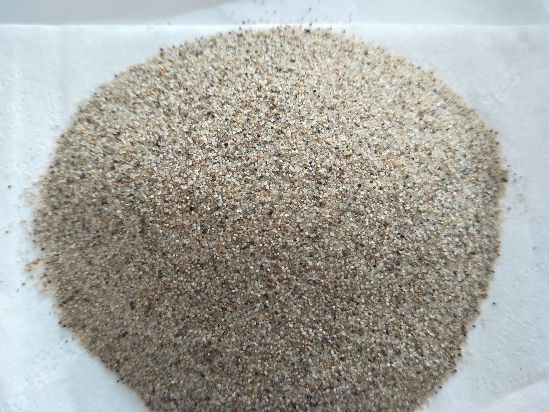 沙漠沙 水洗沙漠沙 擦洗砂 钻井压裂砂 30-50 40-70目圆粒沙漠沙