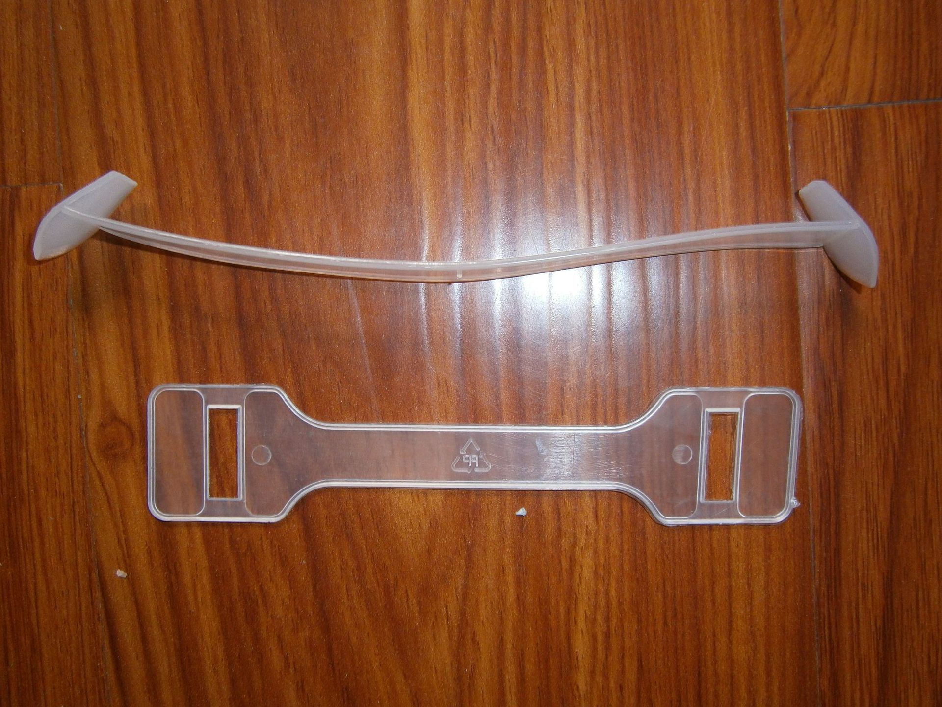 厂家直销pe提手pp纸箱拎手 奶箱把手饮料箱手柄塑料提手扣定制