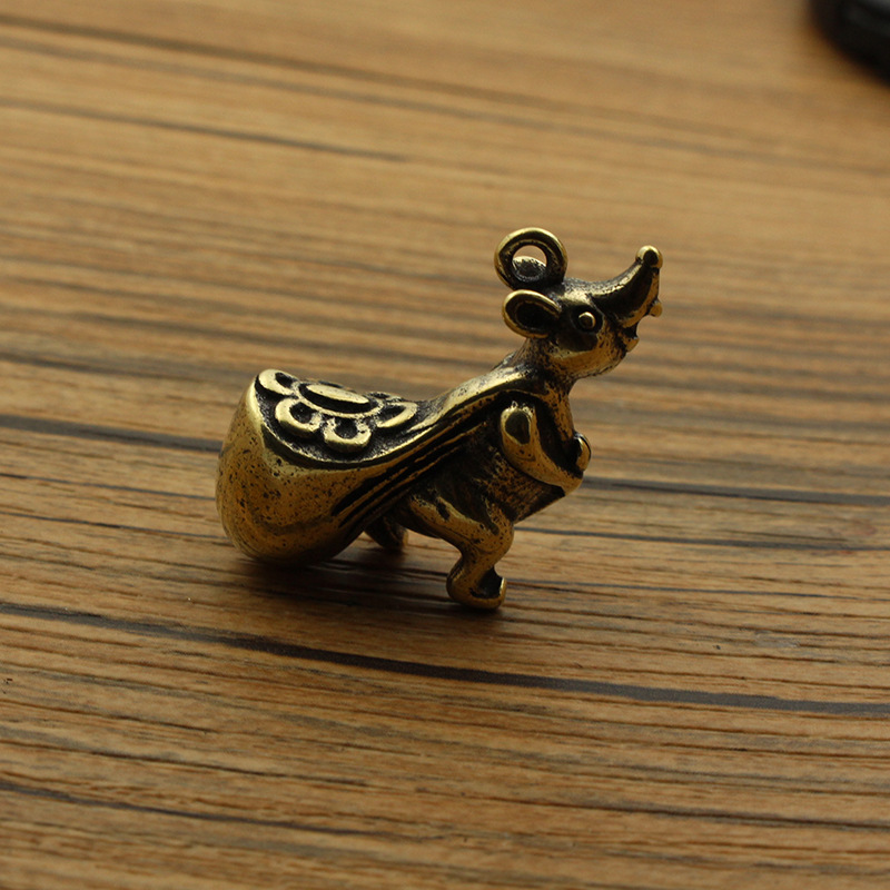 铜数钱(鼠钱)吊坠 黄铜十二生肖老鼠背钱袋汽车内饰摆件挂坠