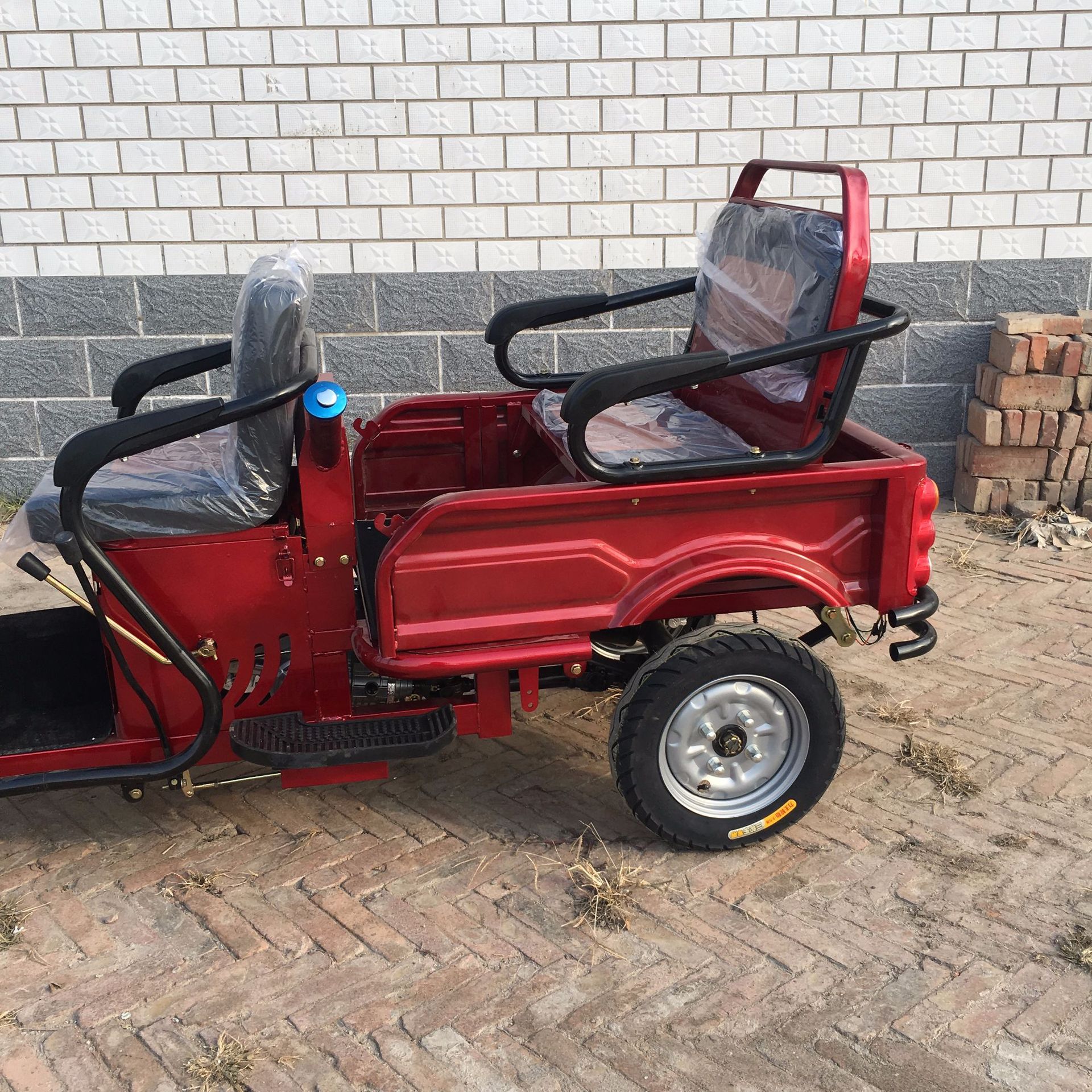 厂家直销老年人残疾人专用 燃油三轮摩托车 宗申110发动轮碟刹