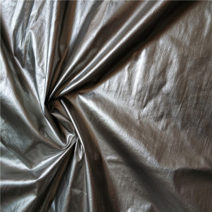 2018爆款羽绒服银膜 70d金属绉银膜 覆膜羽绒服面料 反光两面穿