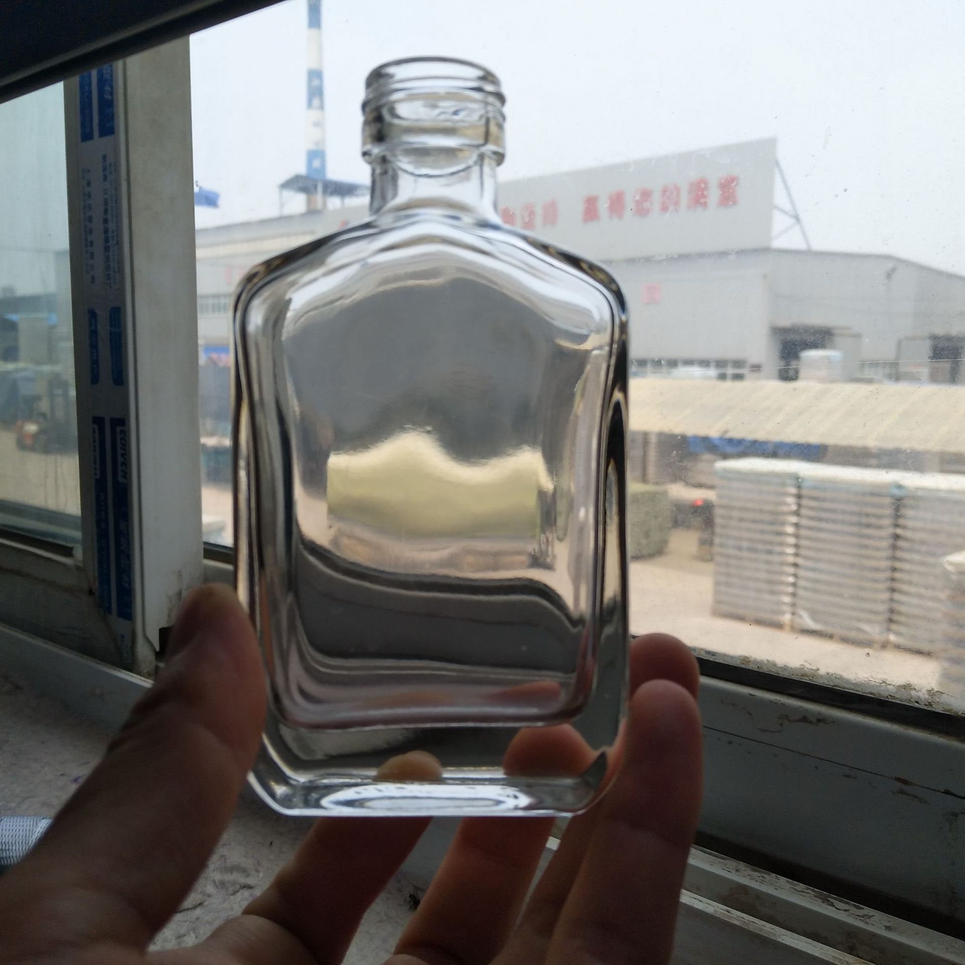 新款铝盖江小白酒瓶玻璃青春小酒瓶白酒瓶玻璃蒙砂药酒瓶100ml