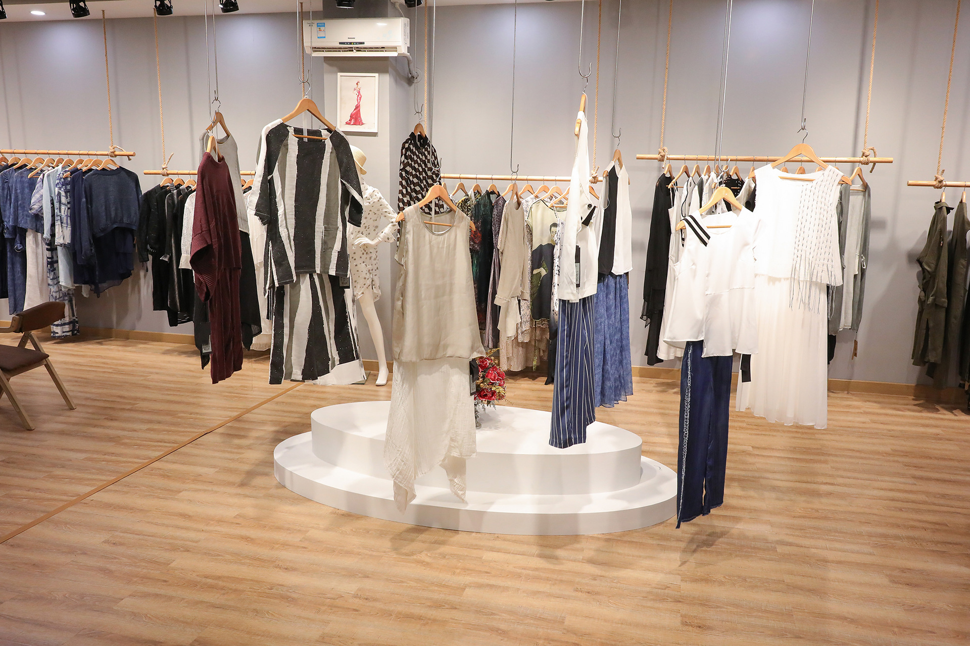 凯伦诗karen shen2017春夏,上海专柜品牌女装库存批发