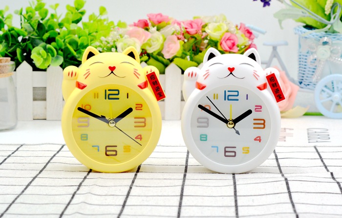 钟表批发创意小号招财猫闹钟店面装饰节日喜庆礼品出口公司赠品