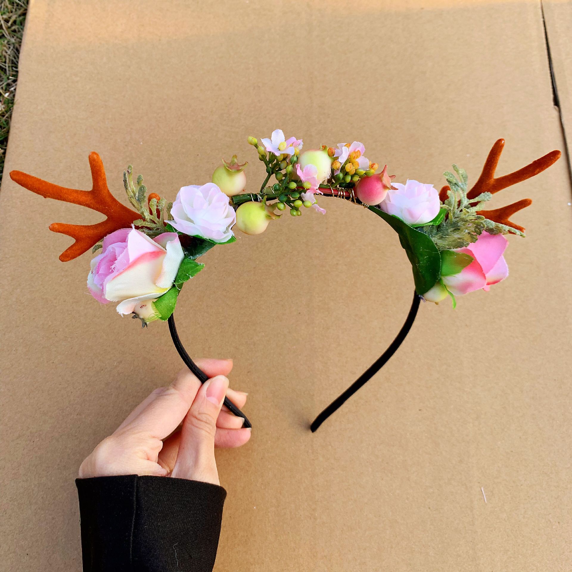 森系鹿角发箍发饰圣诞节麋鹿角花朵森林浆果花朵头箍写真摄影道具