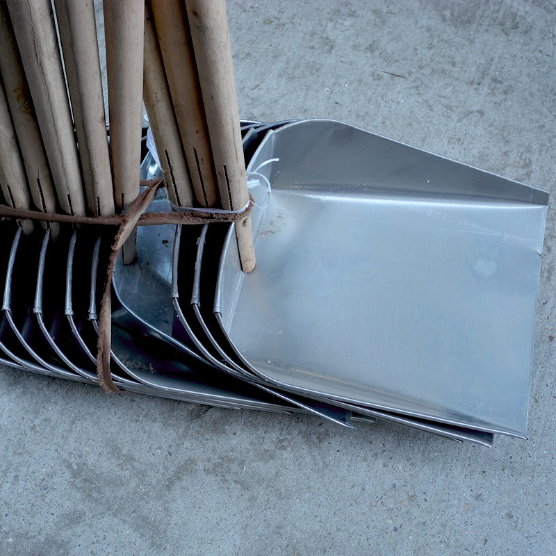 木柄白铁皮簸箕铁制畚斗扫地用金属垃圾铲清洁工具