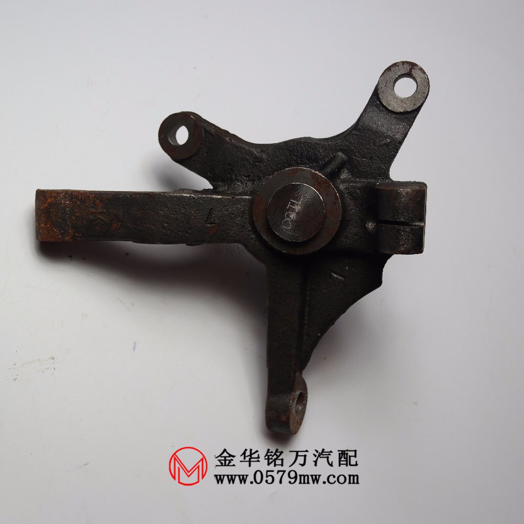 长安星卡1026/长安二代 货车前羊角 前转向节总成 l/r