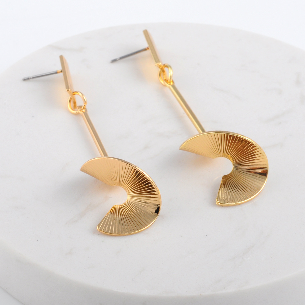 欧美简约螺旋形合金耳钉复古金属几何耳环不规则金色耳坠厂家直销