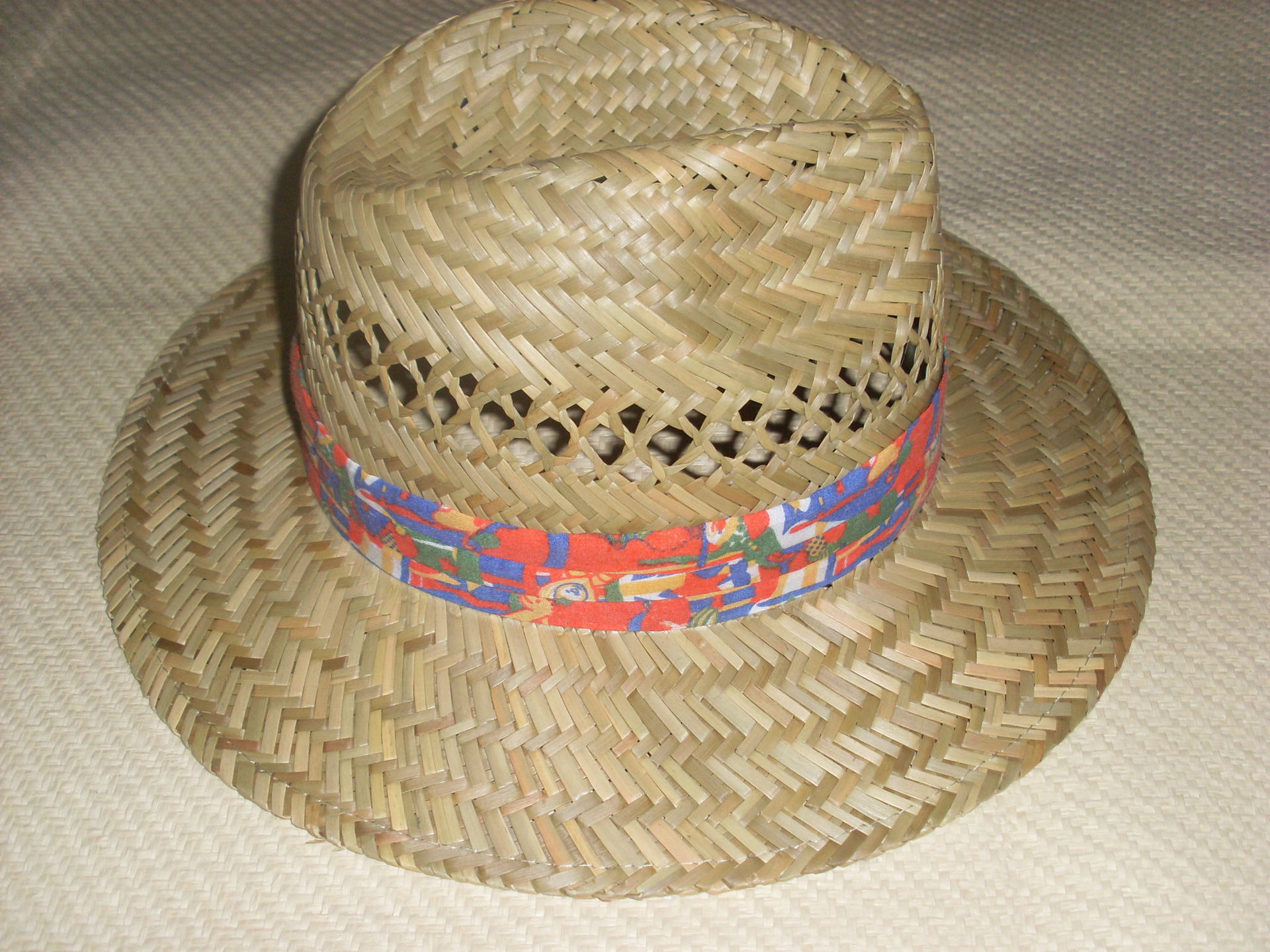 编织空心草休闲防晒草帽 三折带装饰草编帽 成人折边遮阳帽子