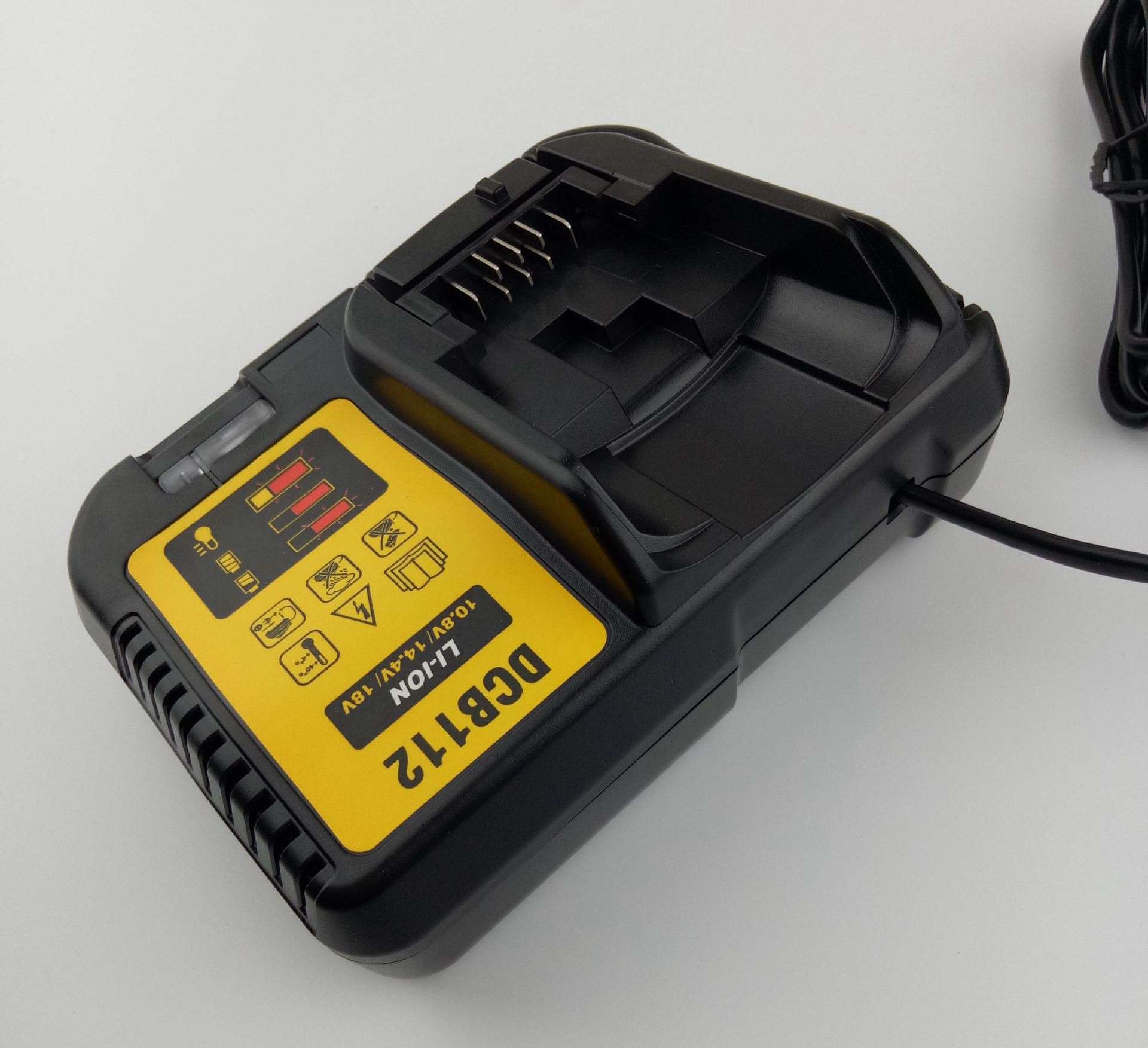 替代德伟dewaltdcb112118102104 12v14.4v 18v锂电电动工具充电器
