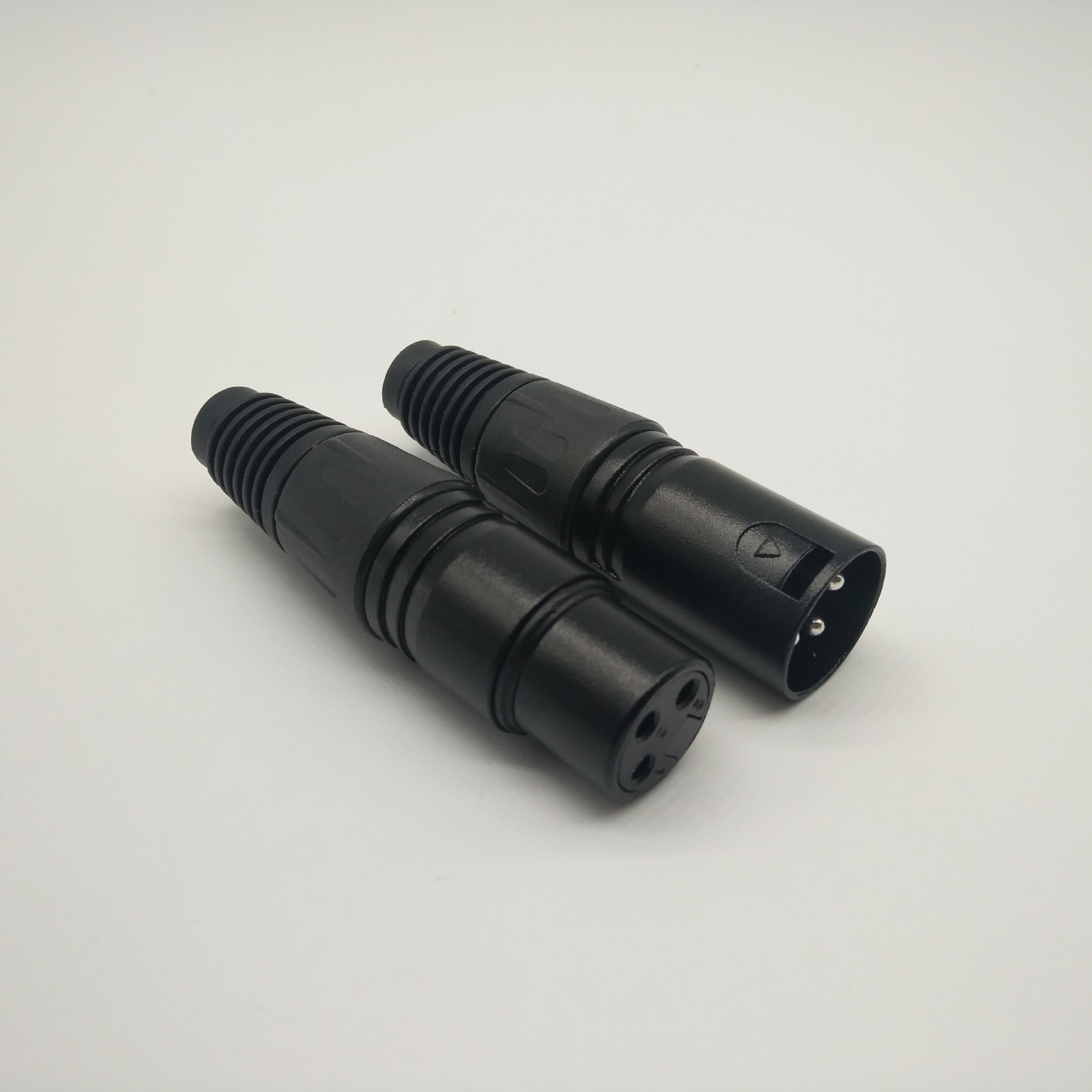 爆款xlr全黑平衡卡侬头 瑞式卡龙 p针镀锡 导电三芯卡农话筒插头