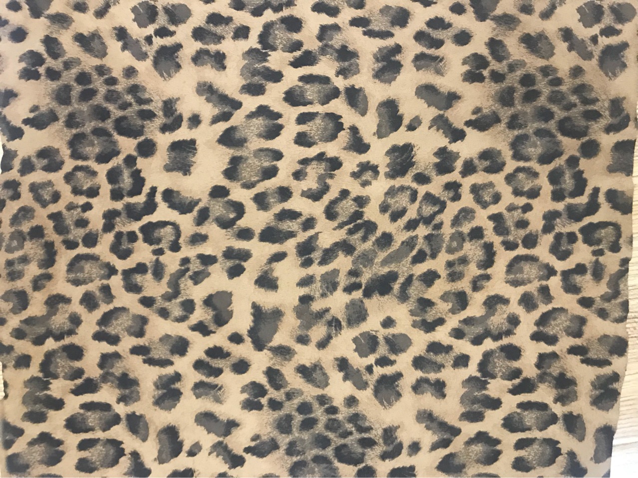艺术豹纹流行趋势麂皮绒印花