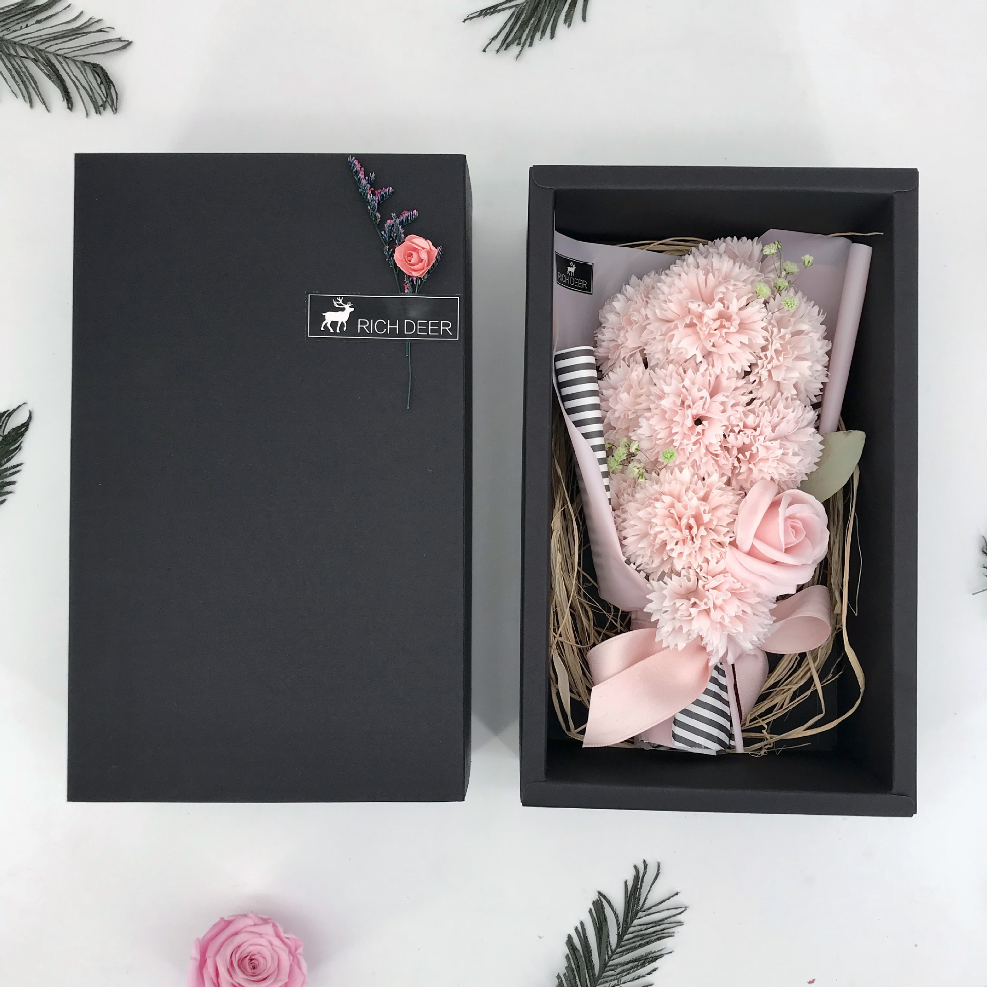 11朵香皂花花盒 情人节老师妈妈生日礼物 教师节康乃馨护手霜礼盒