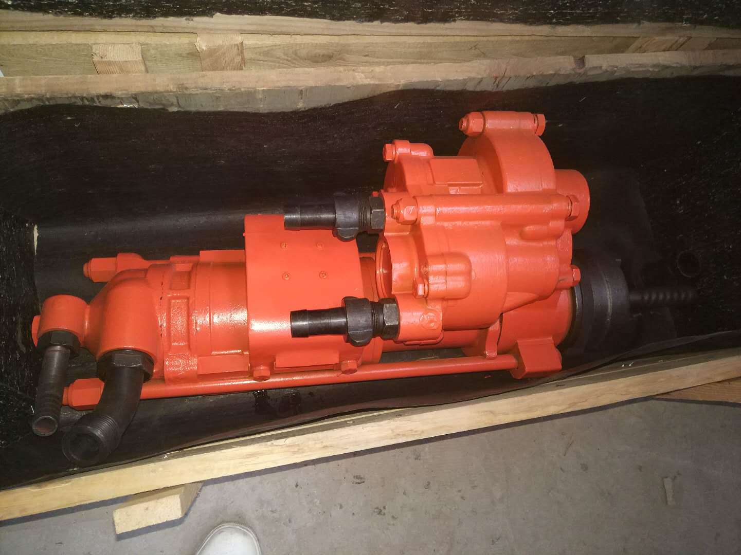 ygz90型导轨式独立回转凿岩机/井下中深孔钻机