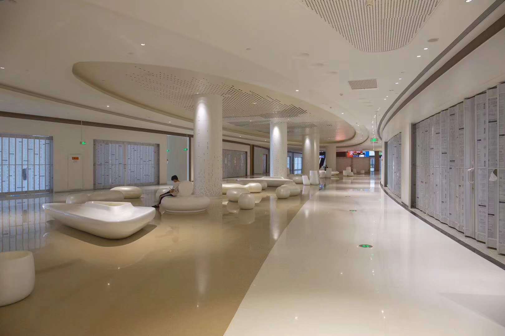 白色大颗粒水磨石地砖 3mm 5mm 8mm 2公分颗粒水磨石颗粒大小定做