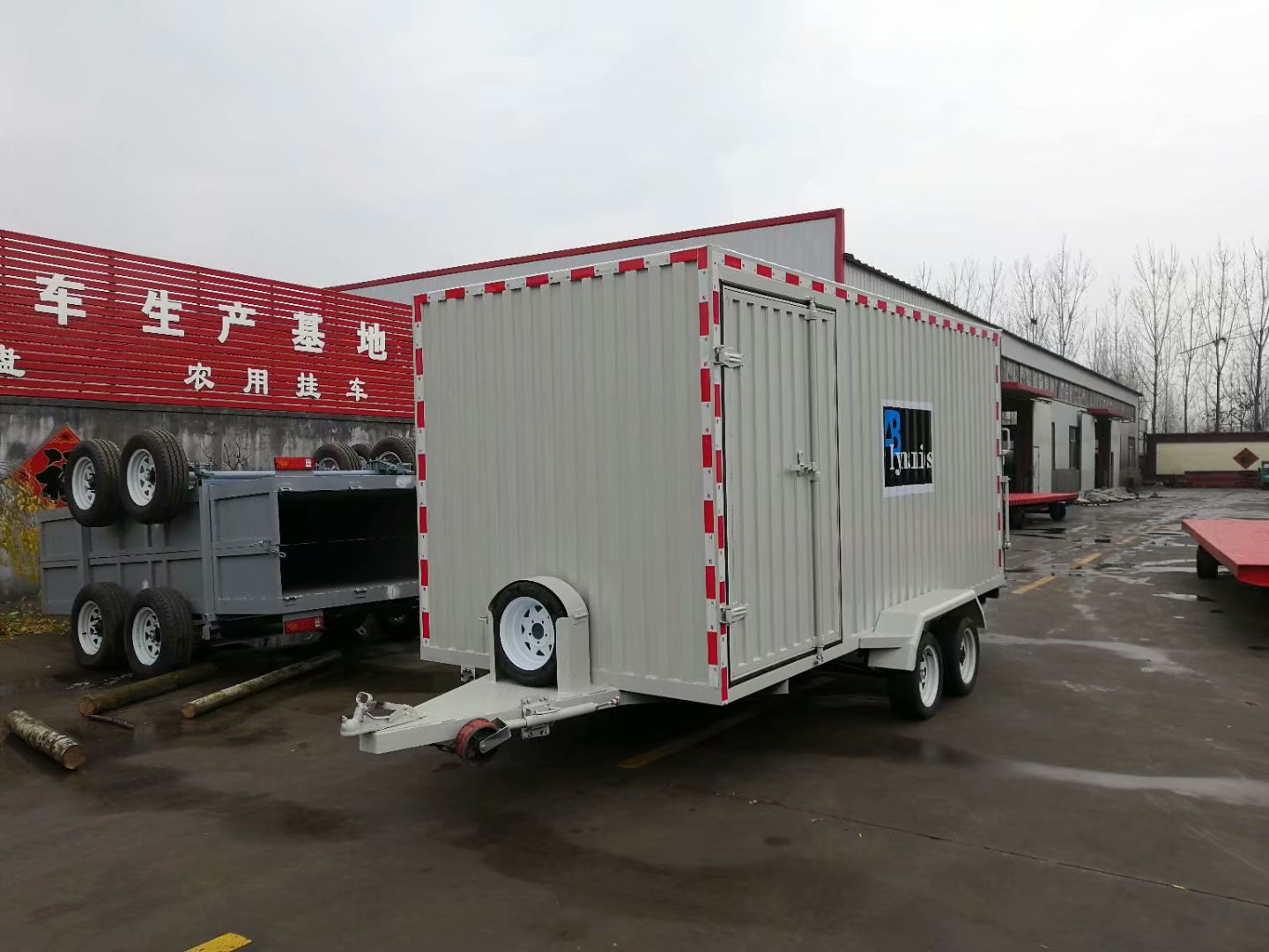 箱式集装箱拖车 厂家供应箱式拖车 一吨箱式平板拖车