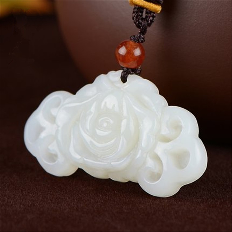天然和田玉蝴蝶花吊坠白玉纯手工雕刻玫瑰花玉挂件女款项坠送证书