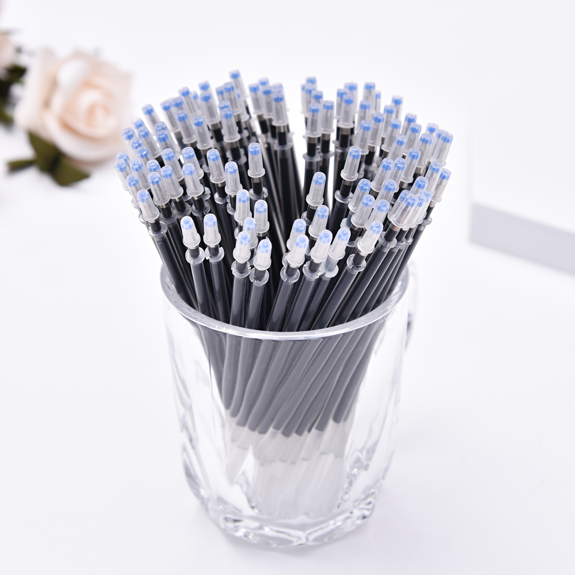 5mm中性笔芯 红蓝黑中性笔笔芯子弹头学生办公学习中性笔芯