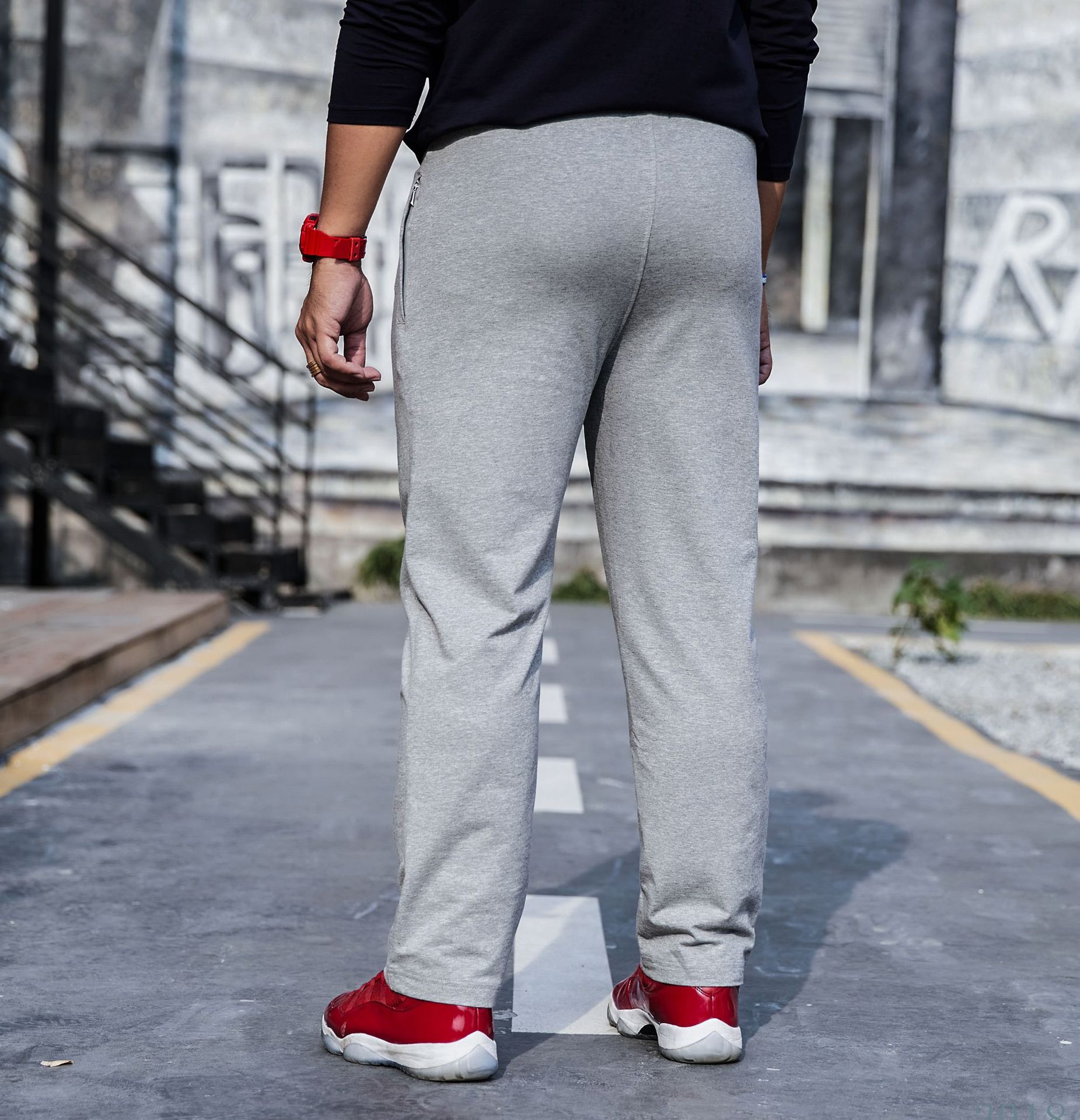 300斤特大码男裤超大胖子高弹力运动裤加肥加大休闲裤子潮卫裤秋