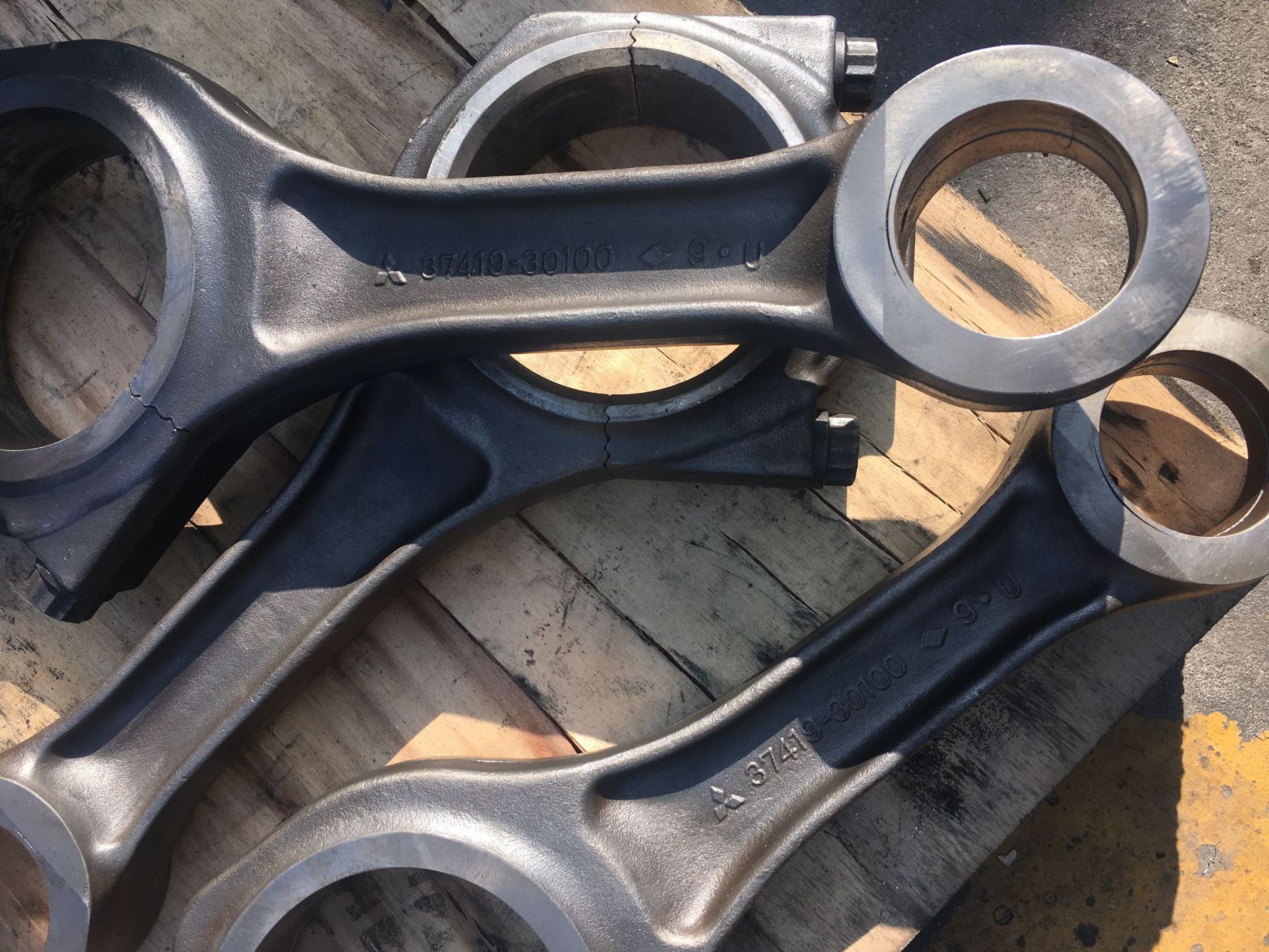 供应三菱s12n-mpta船用发动机连杆37419-30100